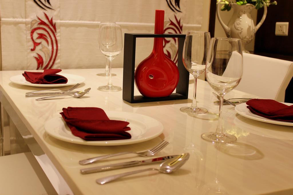 Hotel Amrapali Grand Yeni Delhi Oda fotoğraf