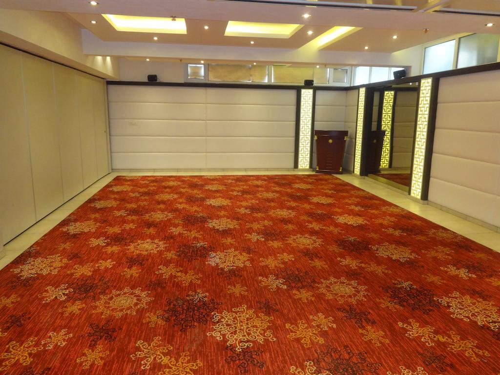 Hotel Amrapali Grand Yeni Delhi Dış mekan fotoğraf
