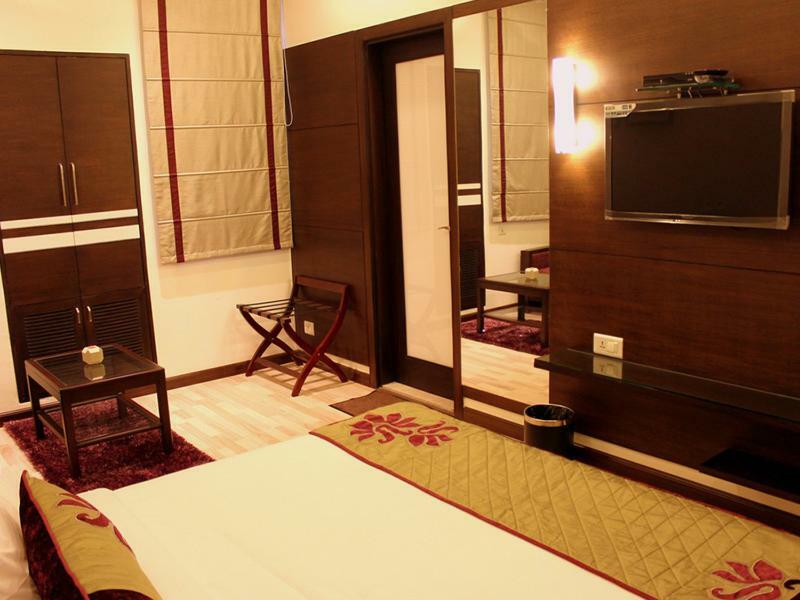 Hotel Amrapali Grand Yeni Delhi Dış mekan fotoğraf